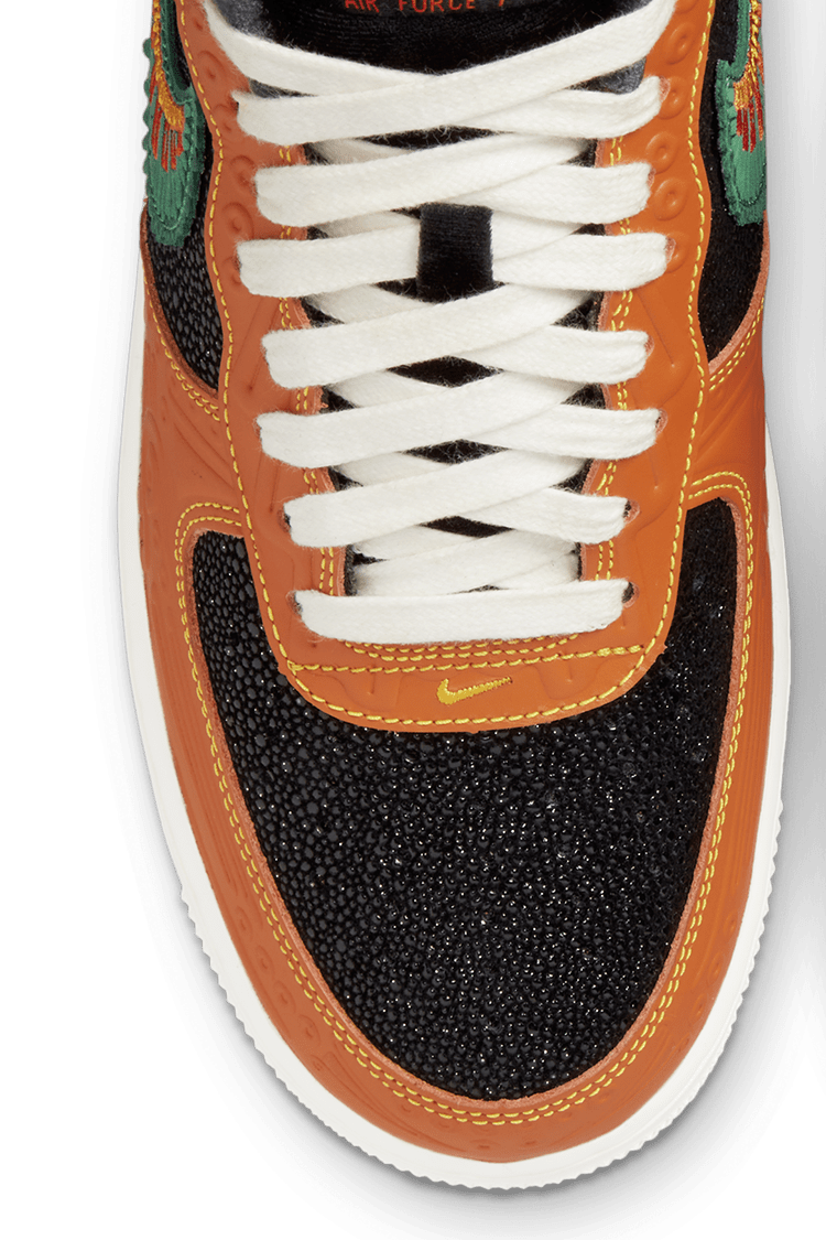 วันเปิดตัว Air Force 1 “Día de Muertos - Siempre Familia” (DO2157-816)