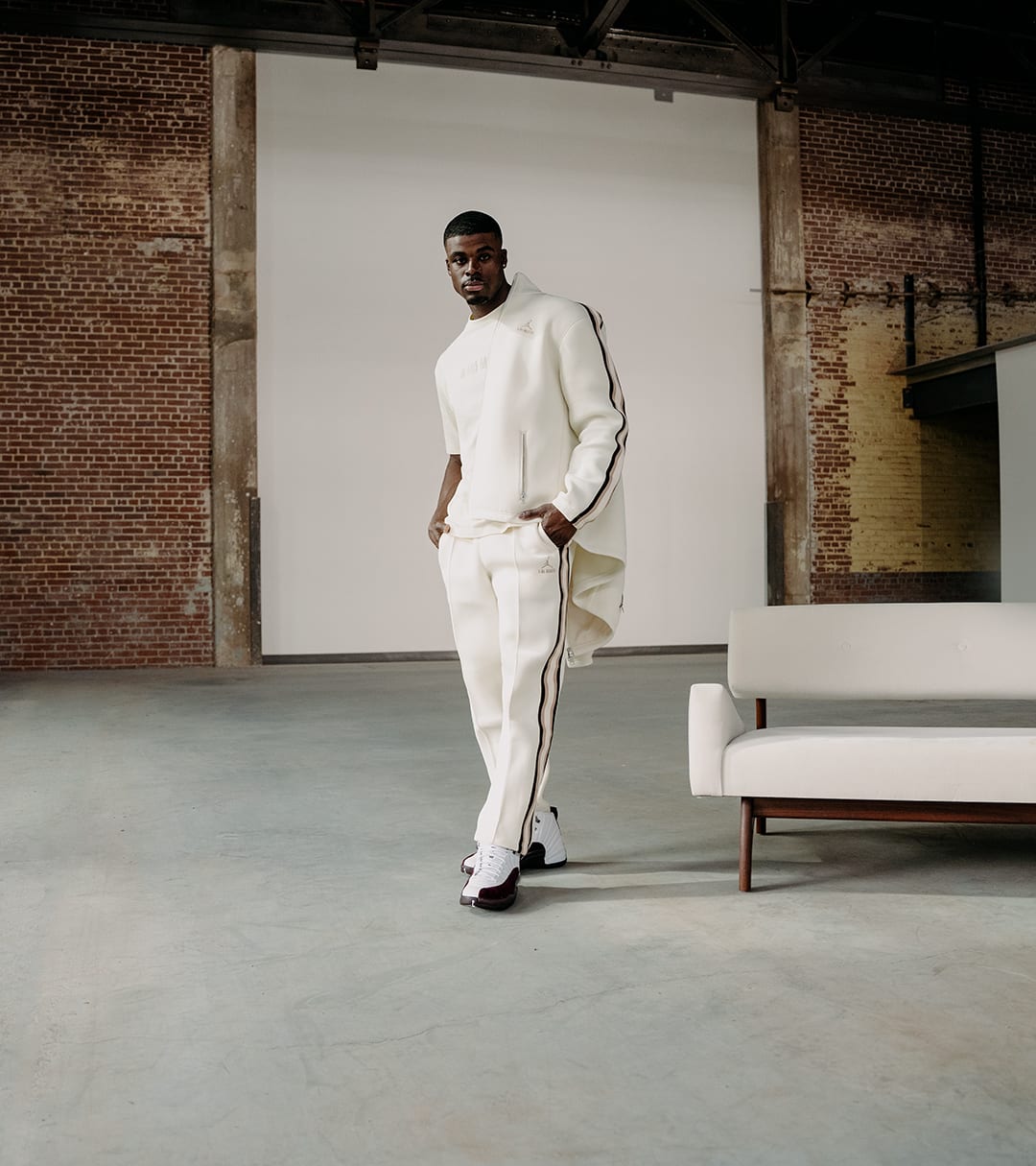 วันเปิดตัว Jordan x A Ma Maniére Apparel Collection