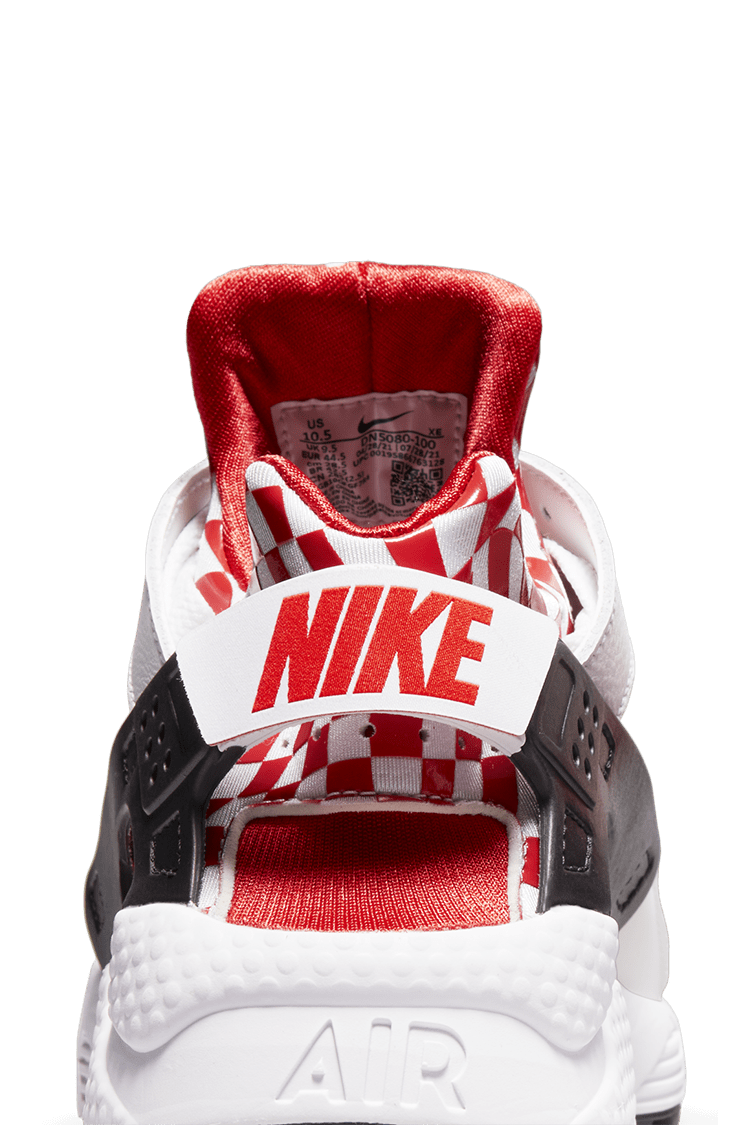 วันเปิดตัว Air Huarache “Liverpool” (DN5080-100)