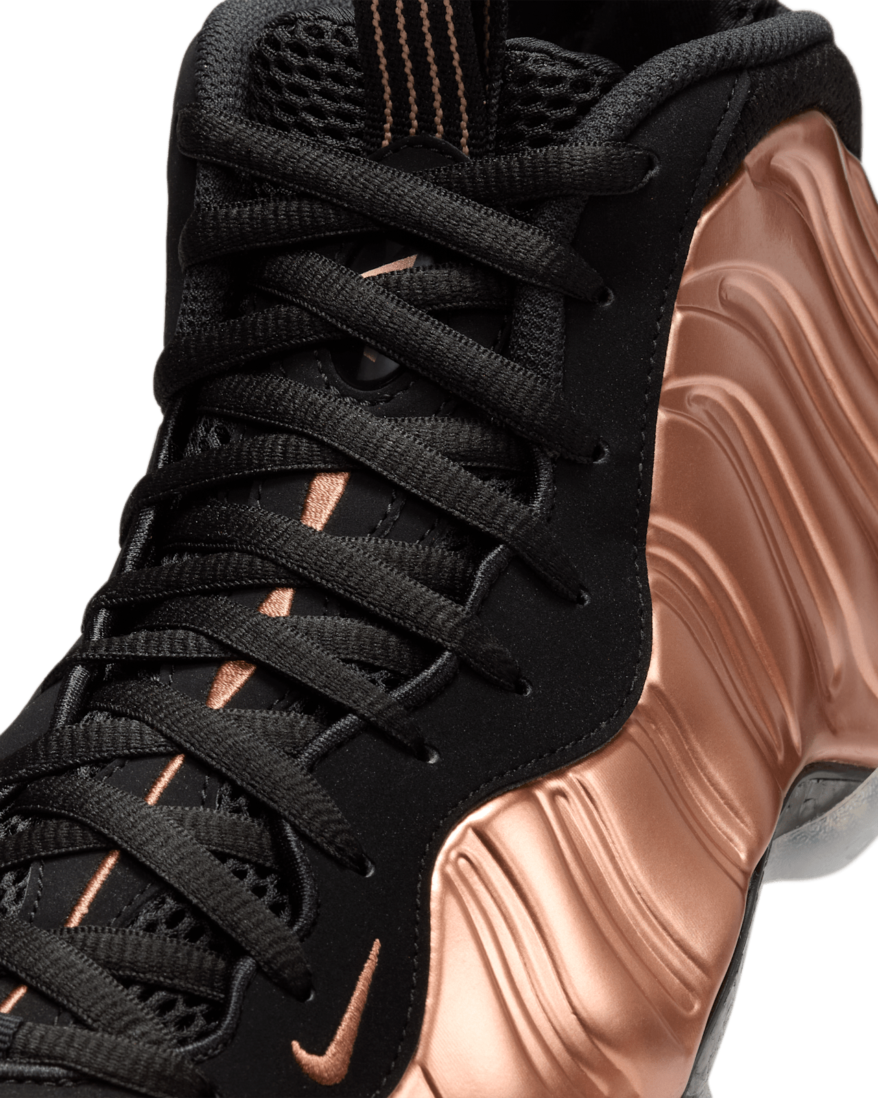 【NIKE公式】エア フォームポジット ワン 'Metallic Copper' (FZ9902-001 / AIR FOAMPOSITE ONE QS)