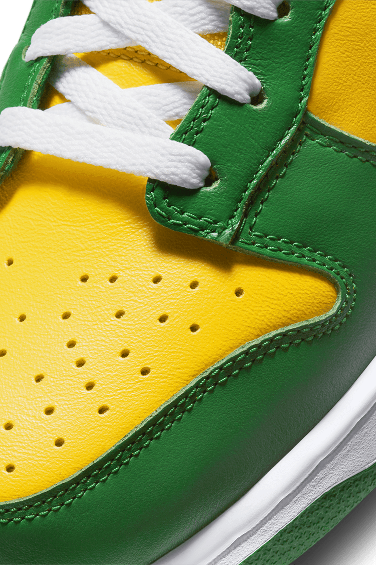 วันเปิดตัว Dunk Low "Pine Green and Varsity Maize" (CU1727-700)