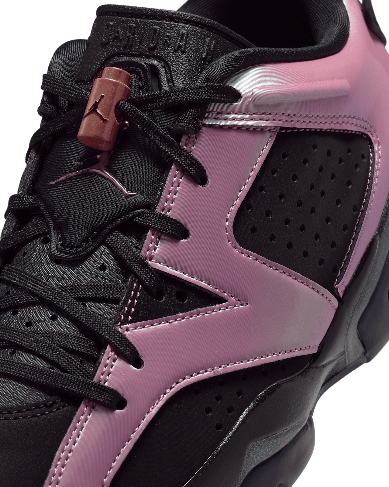 Fecha de lanzamiento de los Air Jordan 6 Low "Metamorphosis" "Black and Desert Berry" (IX5195-001)