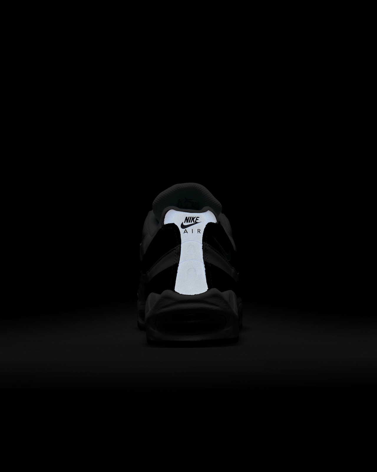 Air Max 95 OG 'White and Black' (IM7409-100) Release Date