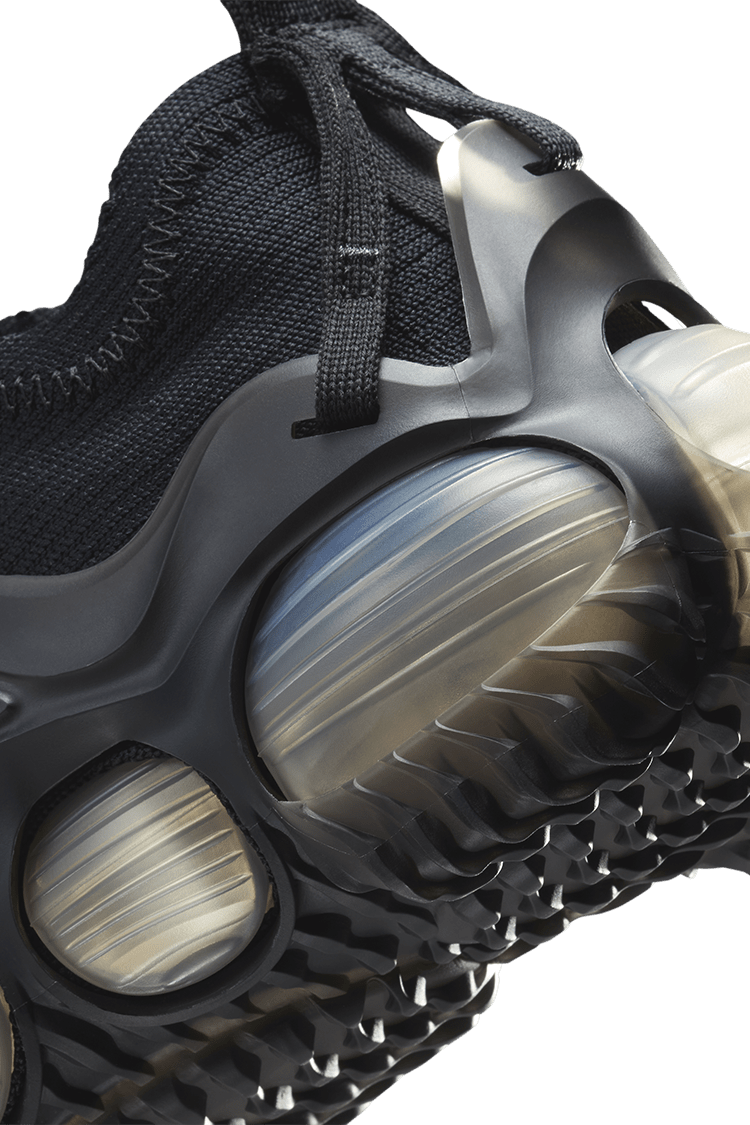 วันเปิดตัว ISPA Link Axis "Black and Anthracite" (FZ3507-002)
