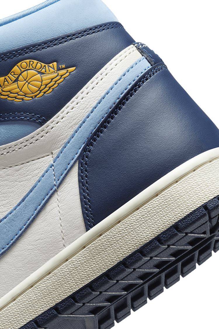 วันเปิดตัว Air Jordan 1 High OG "First in Flight" (FD2596-400)