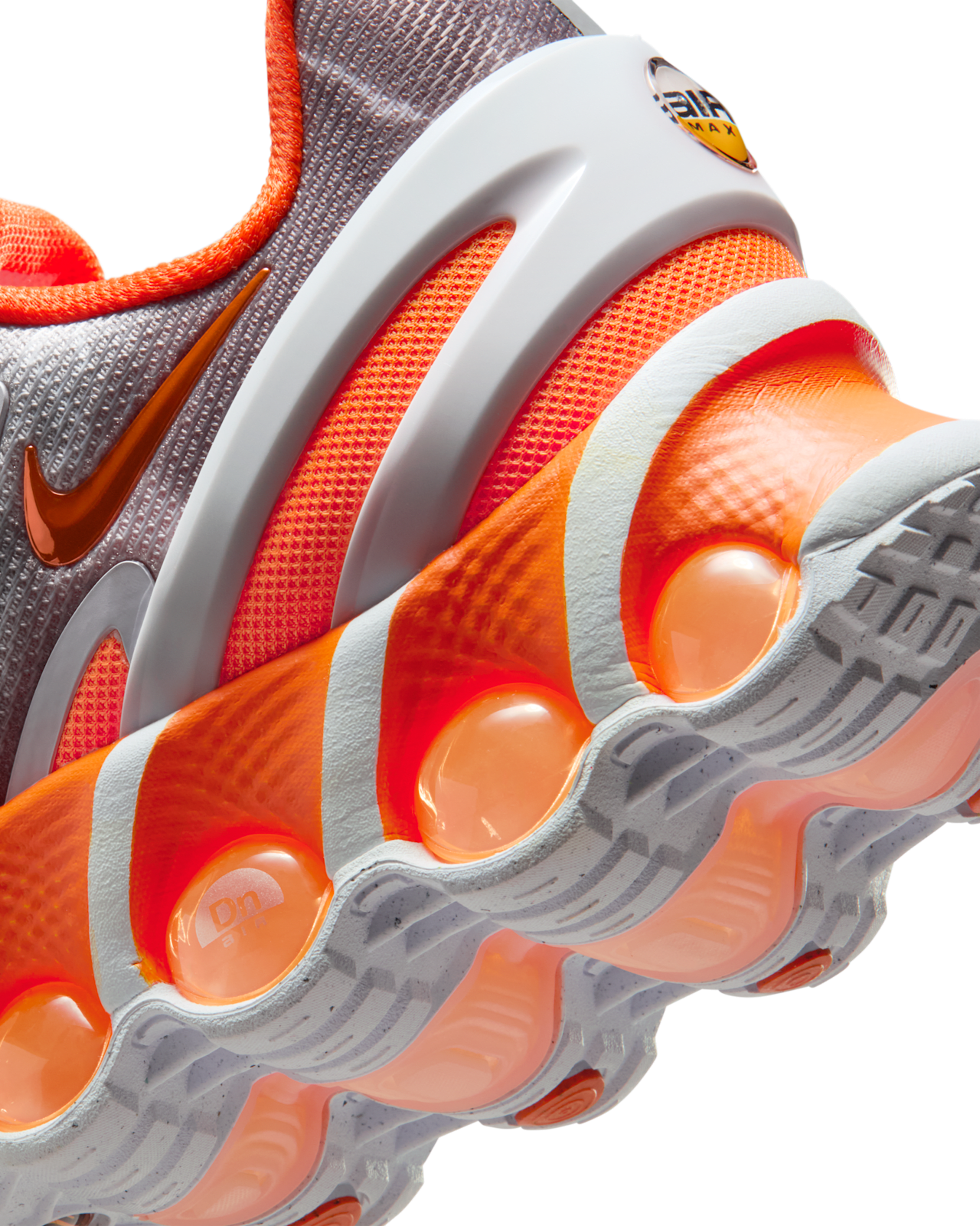 Fecha de lanzamiento de los Air Max Dn8 x Palace "Dusty Grey and Safety Orange" (IB4181-002)