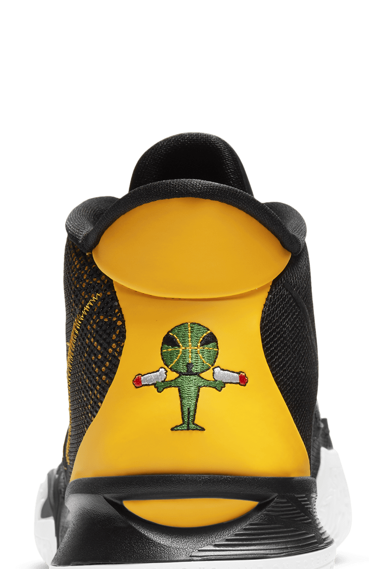 วันเปิดตัว Kyrie 7 “Rayguns”