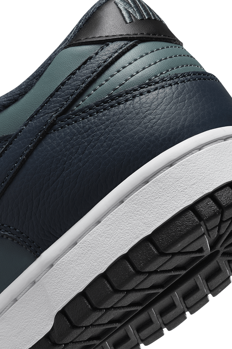 Dunk Low 'Mineral Slate and Armory Navy' (DR9705-300) Release Date. Nike  SNKRS