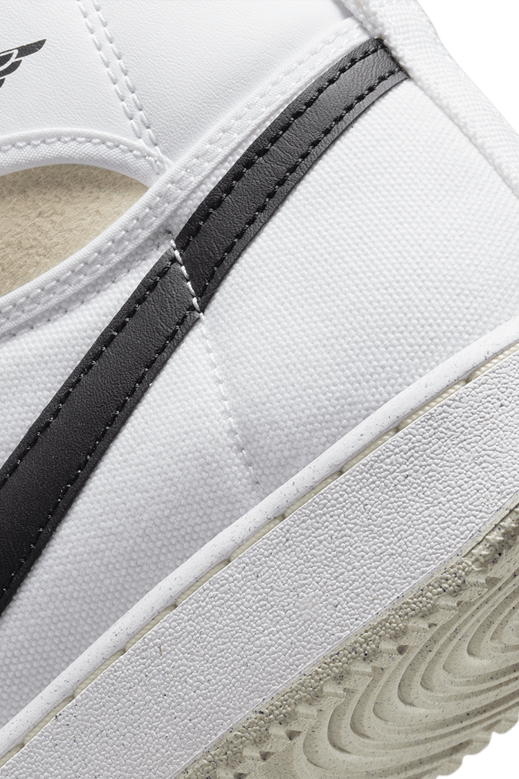 วันเปิดตัว AJKO 1 "White and Black" (DO5047-100)