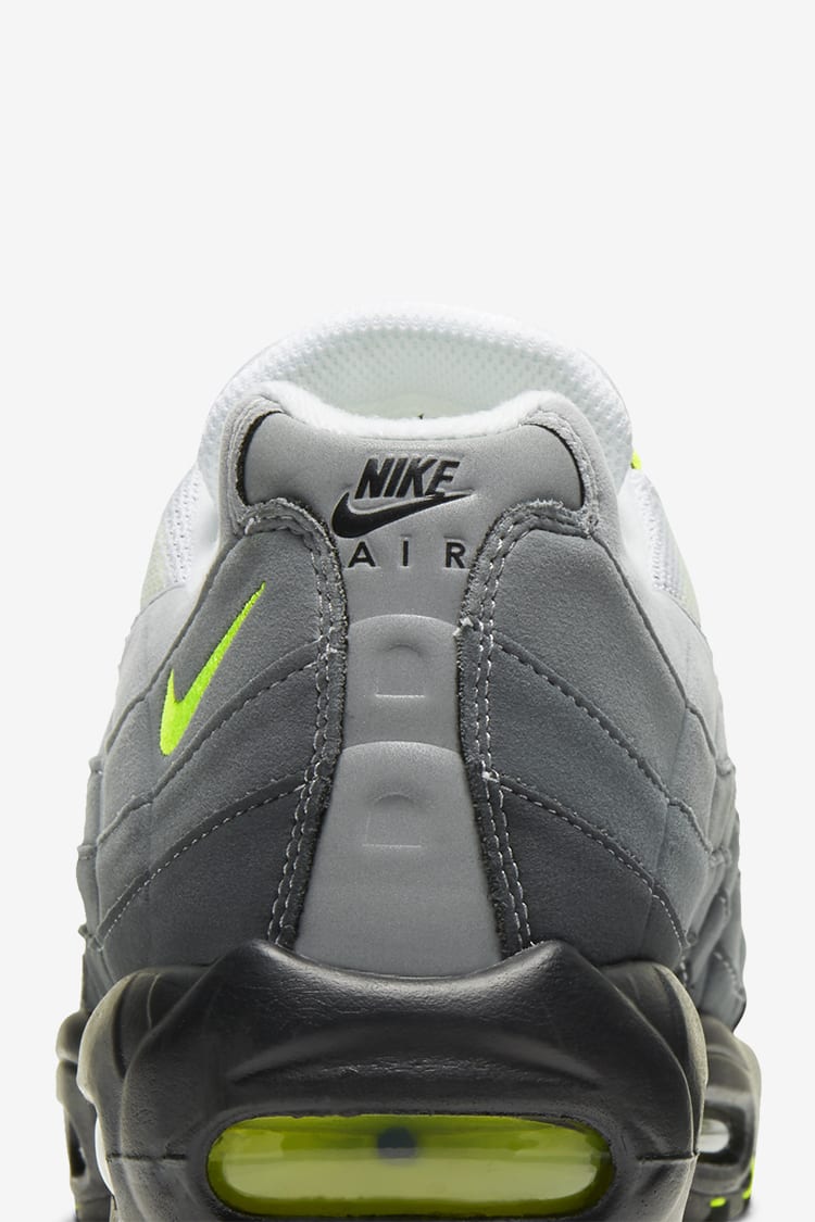 วันเปิดตัว Air Max 95 OG “Neon Yellow”