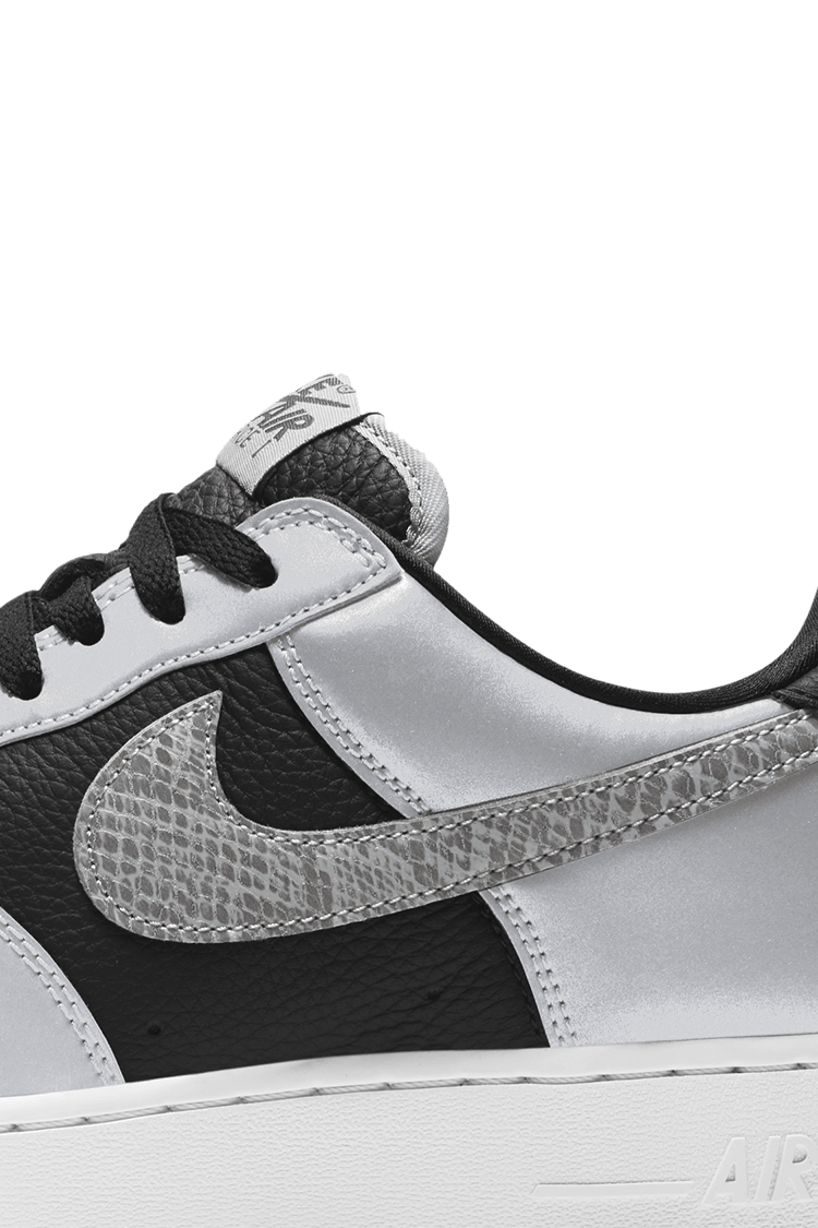 Air Force 1 "Silver Snake" - Data del lancio