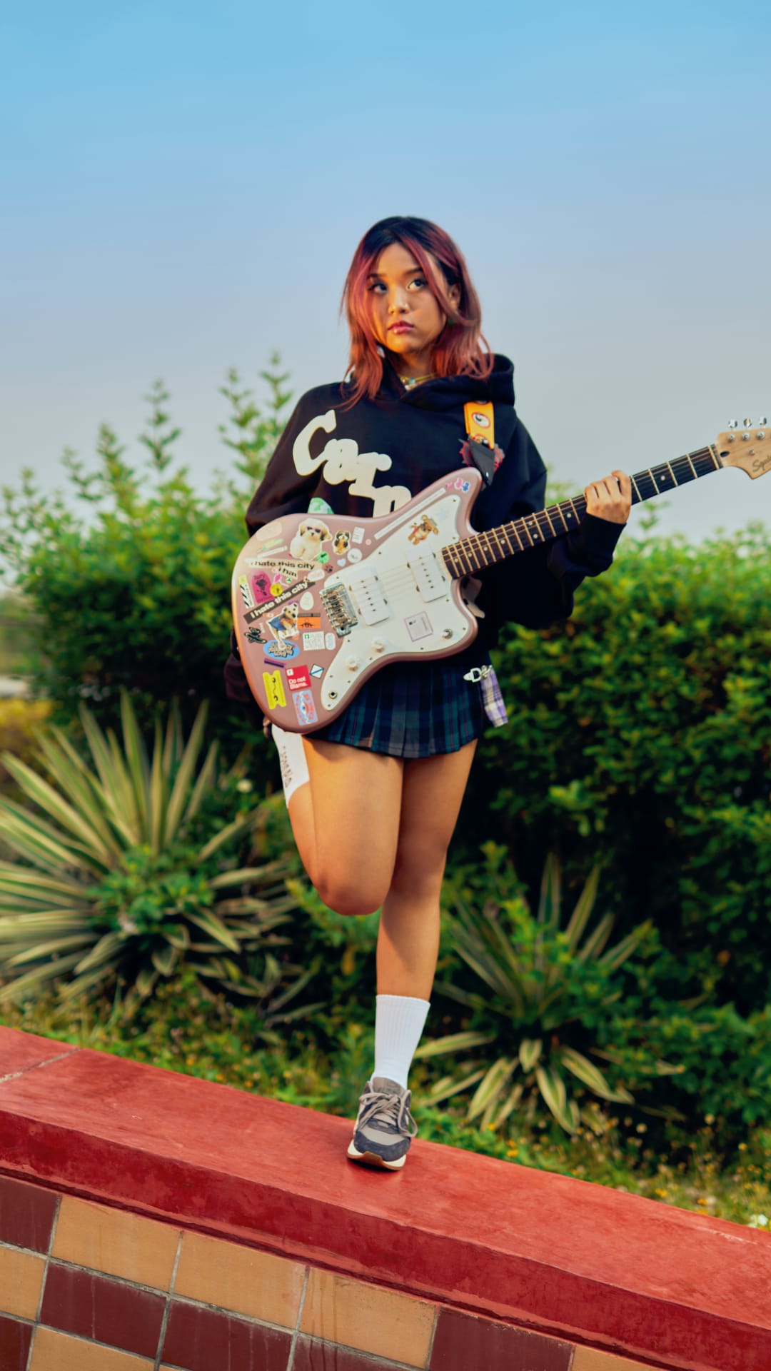 SNKRS 風格: Air Max 1 ‘87 Crepe “Soft Grey”