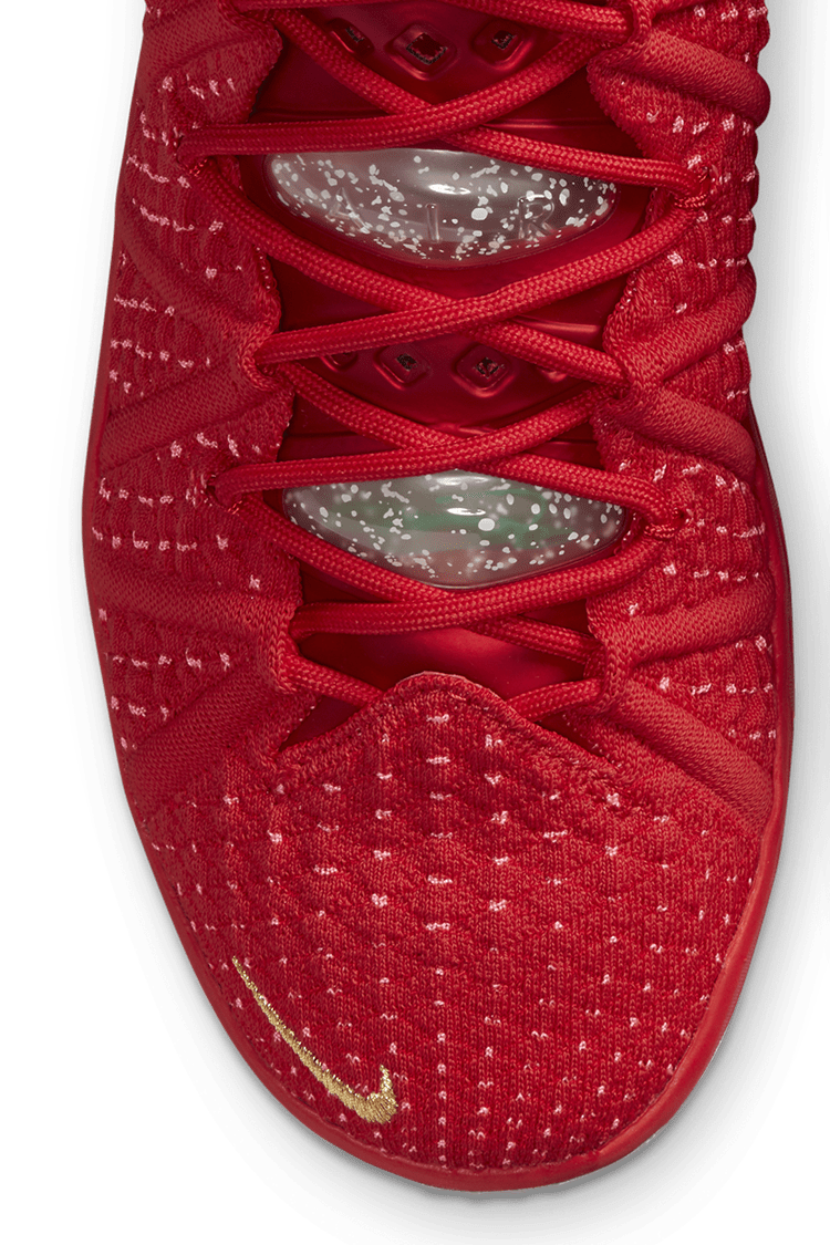 Nike lebron 18 christmas online