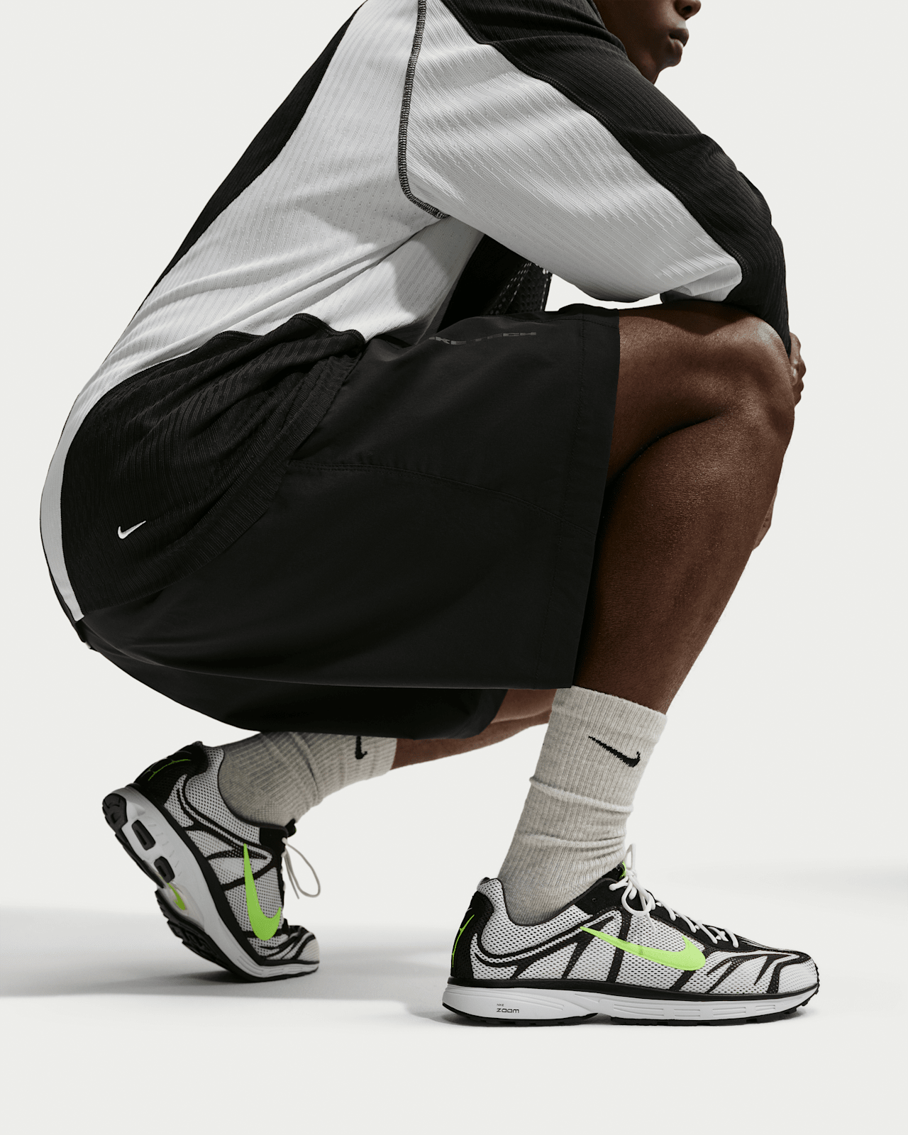 Zoom Streak 3 'Black and White' (IQ8012-100) Release Date
