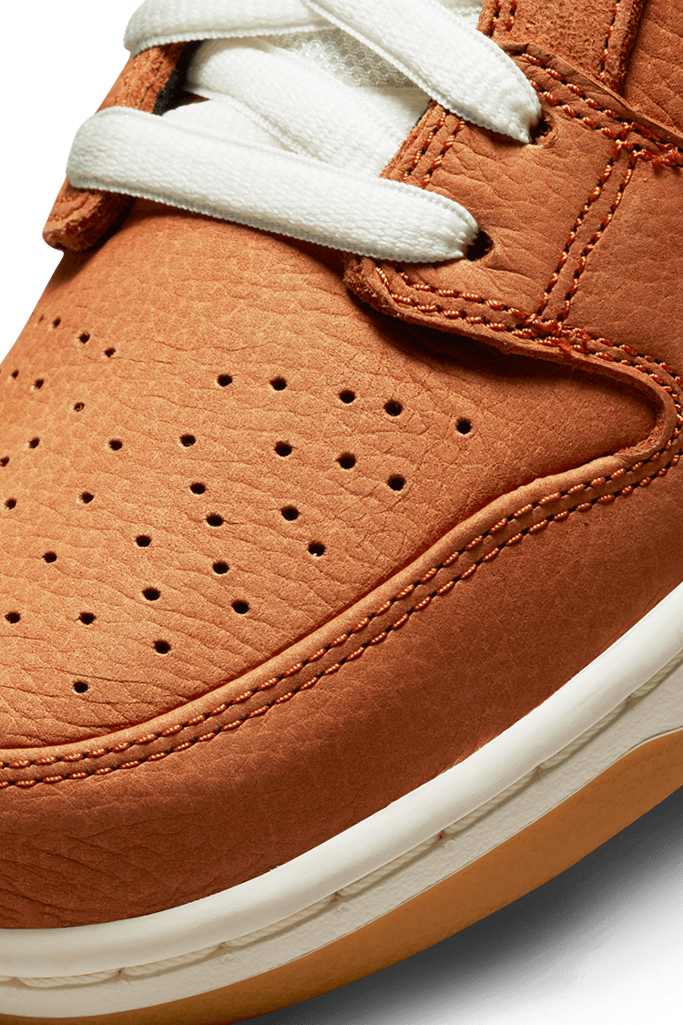 Nike sb dunk low russet cedar best sale