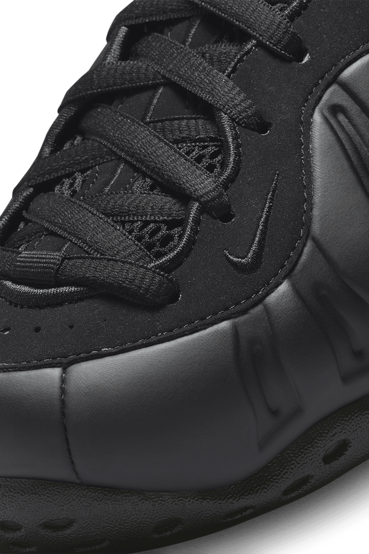 วันเปิดตัว Air Foamposite One "Black" (FD5855-001)