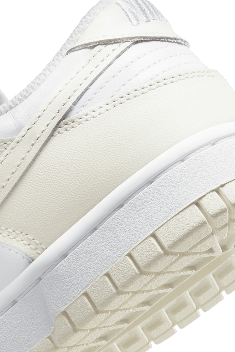 Fecha de lanzamiento del Dunk Low "White and Sail" (DD1503-121) para mujer