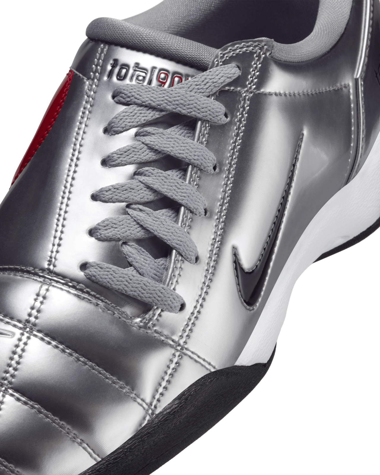 Lanseringsdato for Total 90 «Metallic Silver and Black» (HJ9351-002)