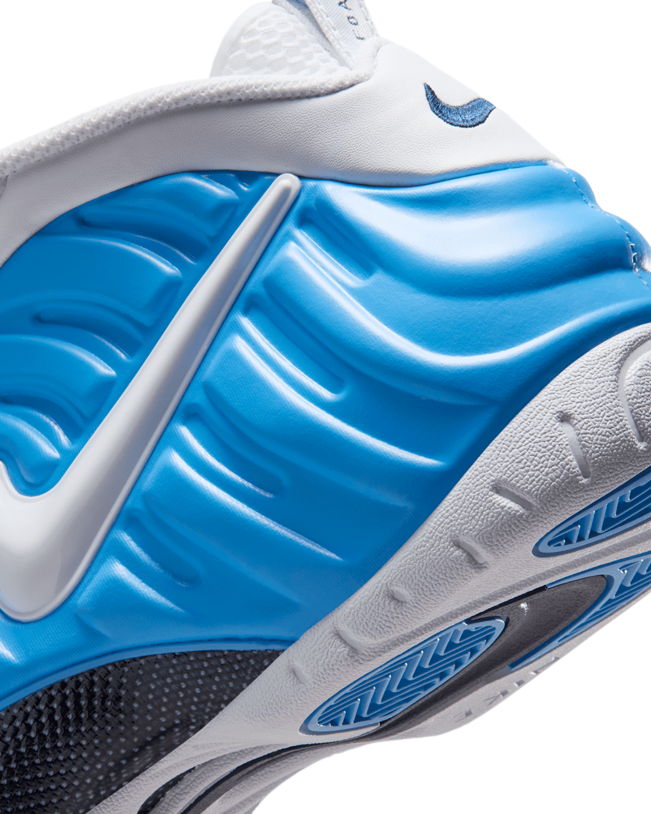 Fecha de lanzamiento de los Air Foamposite Pro "University Blue and White" (HF0794-400)