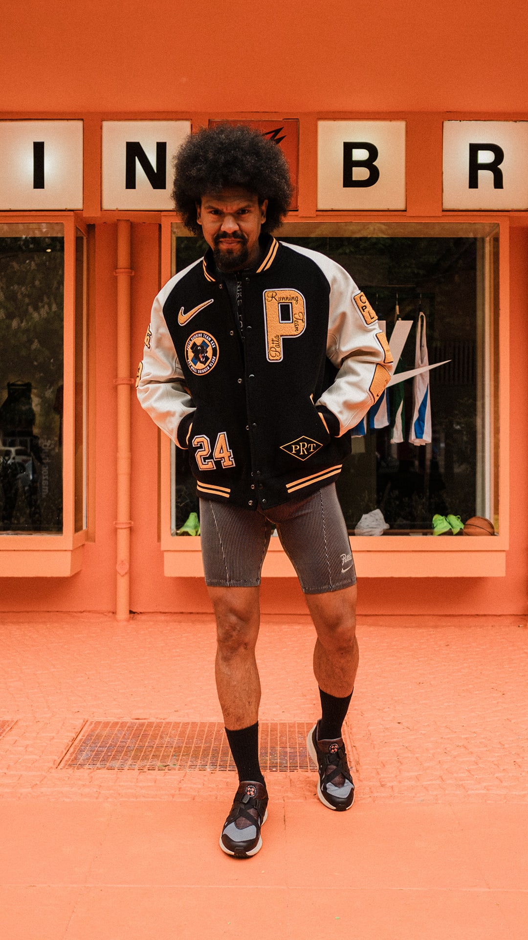 Street SNKRS: Nike x Patta Running Team – Crew Love.