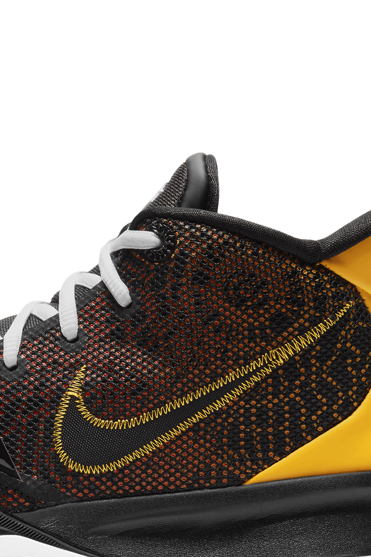 วันเปิดตัว Kyrie 7 “Rayguns”