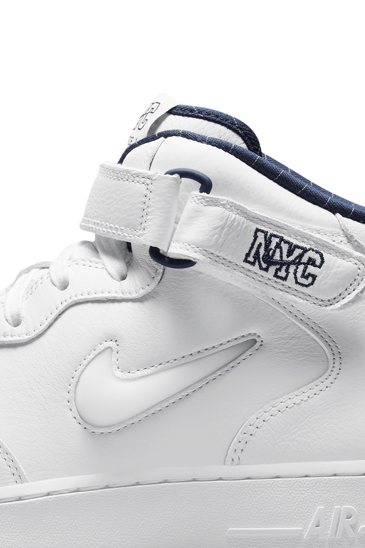 Fecha de lanzamiento de las Air Force 1 Mid Jewel "NYC Midnight Navy"