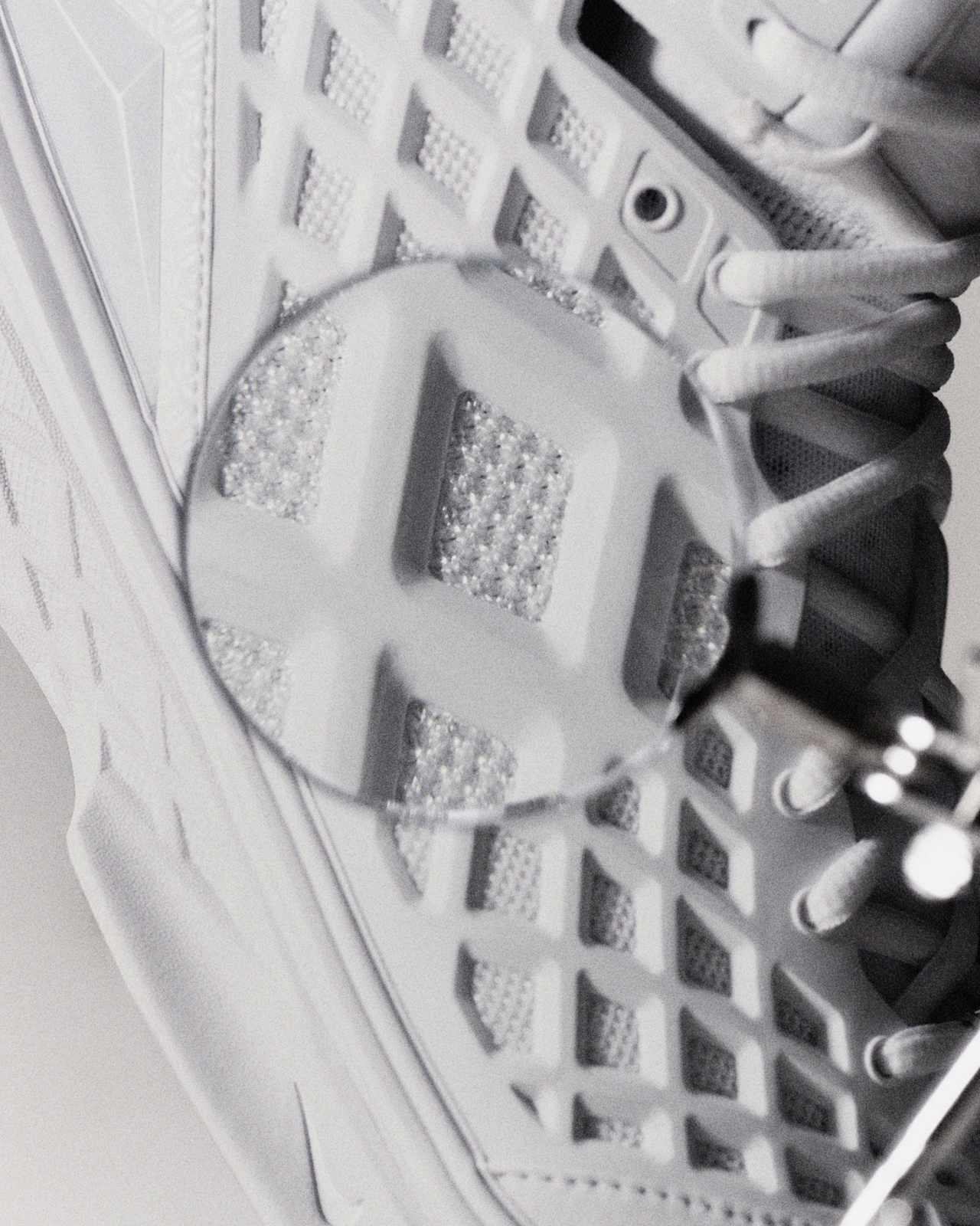 Kobe 3 Protro 'Halo' (HM4351-100) Release Date