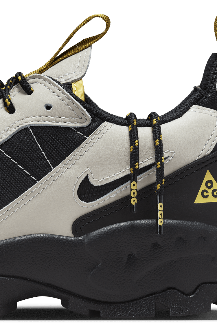 【NIKE公式】ACG エア マーダ 'Black and Celery Light Bone' (DO9332-001 / ACG AIR MADA)