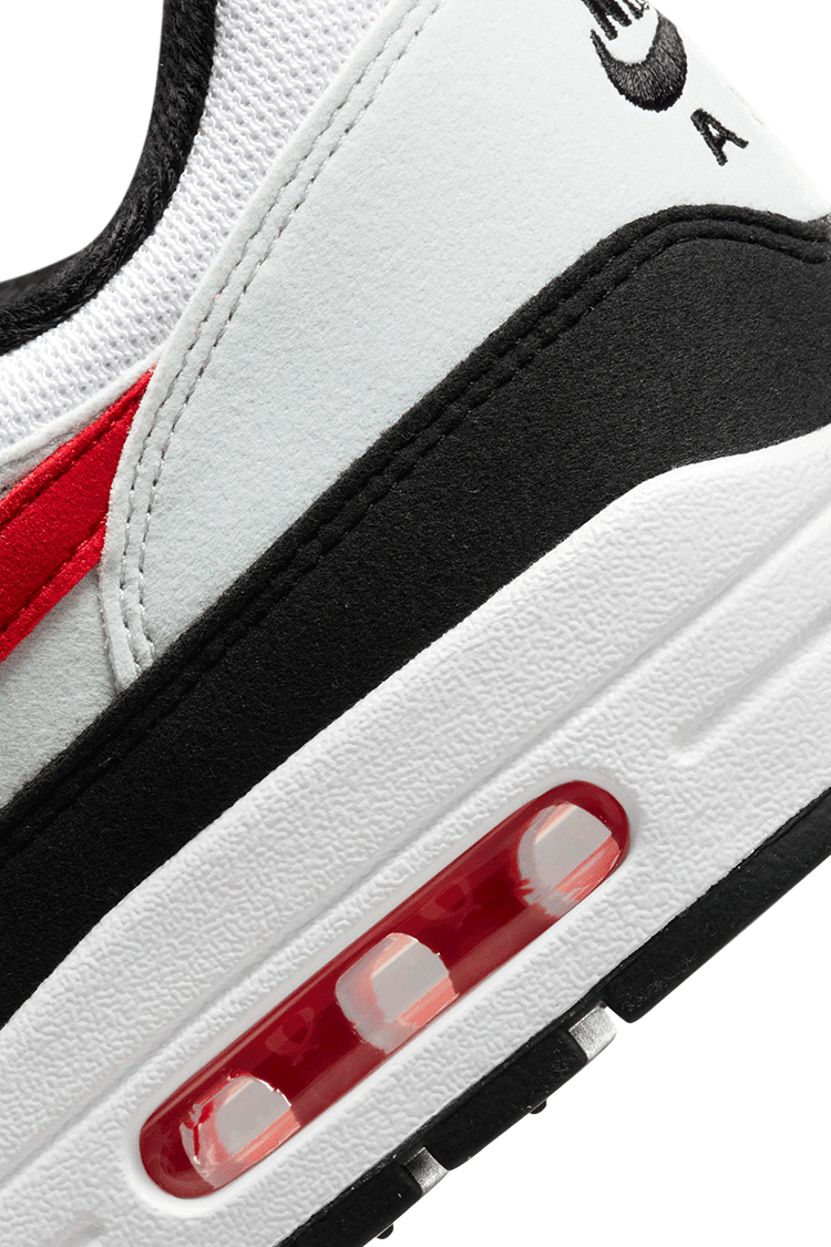 Air Max 1 'Pure Platinum and University Red' (FD9082-101) Release Date 