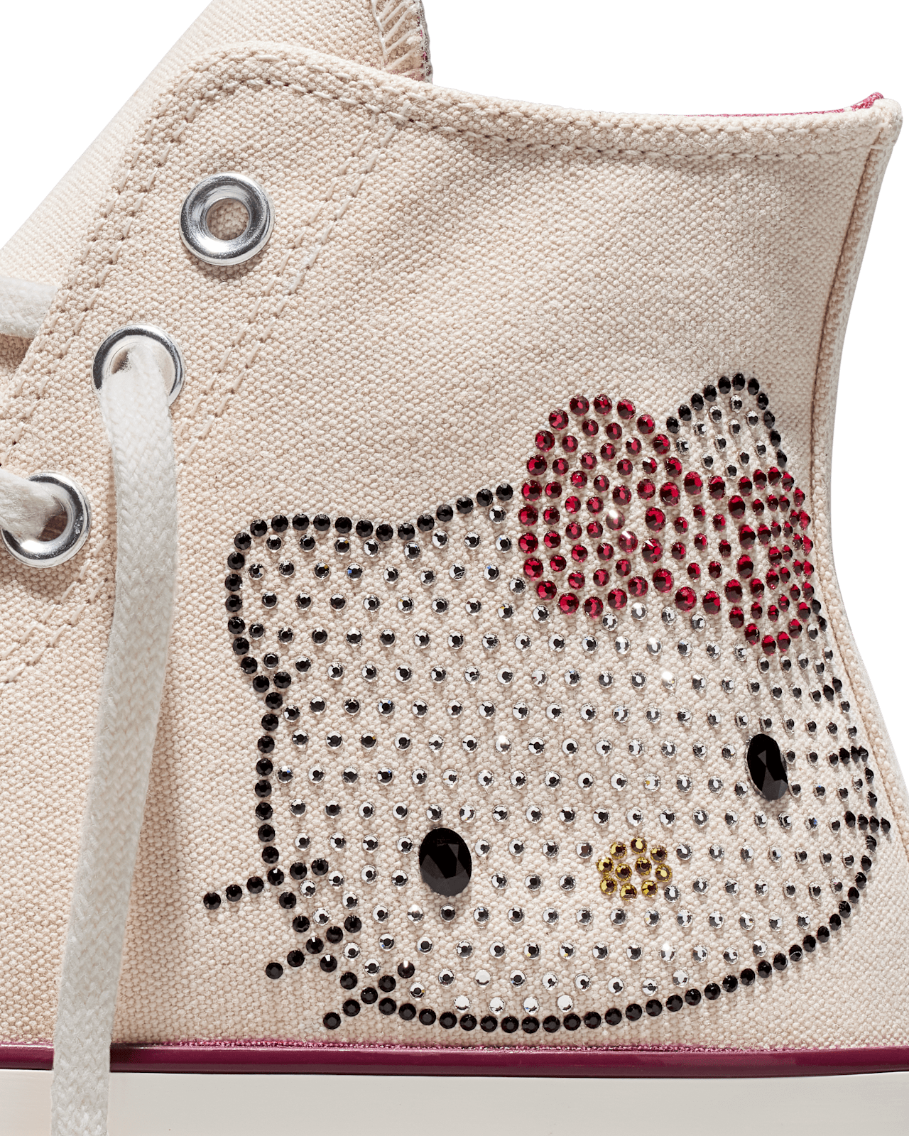 Fecha de lanzamiento de los Converse x Hello Kitty "Chuck Taylor 70 Swarovski®" (A17695C-100)