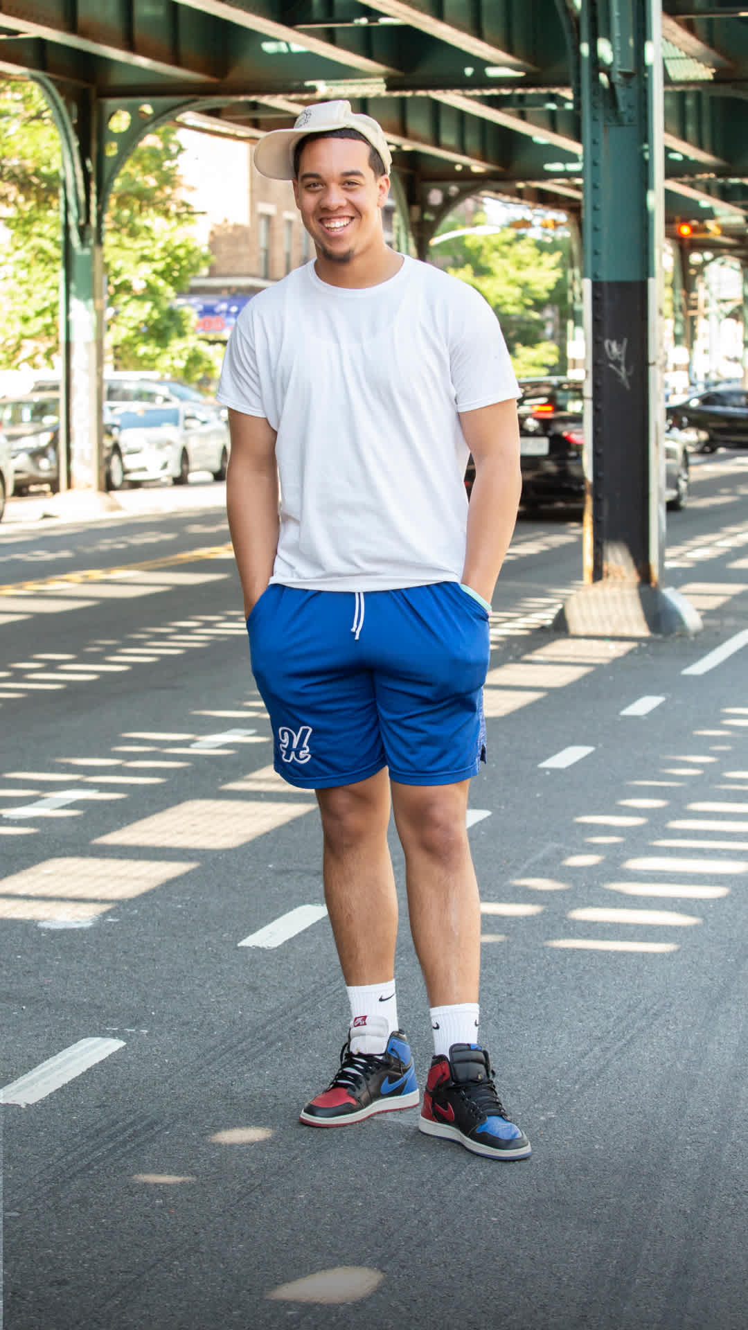 【NIKE公式】Street SNKRS：NY vs NY — ダイクマン