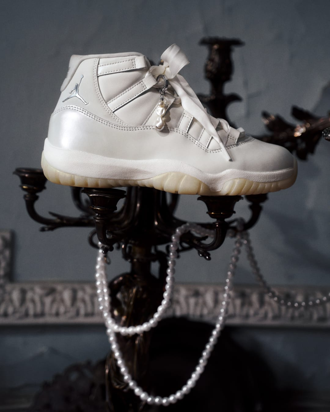 【NIKE公式】レディース エア ジョーダン 11 'Pearl' (AR0715-110/WMNS AIR JORDAN 11 RETRO )