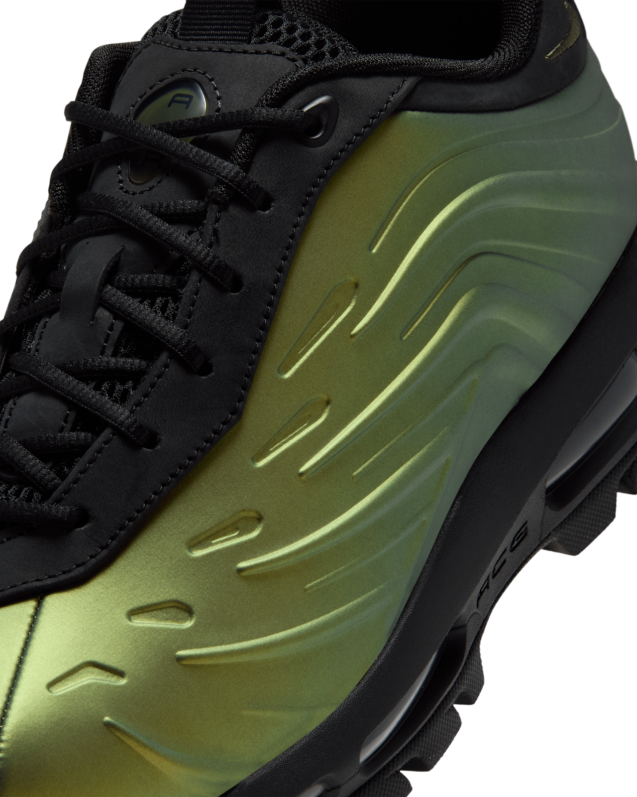 Goadome Low Foam 'Metallic Gold and Black' (IV7693-700) – releasedatum
