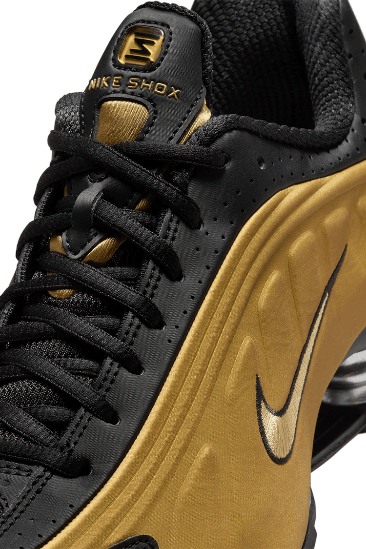 Nike shox r4 gold hotsell