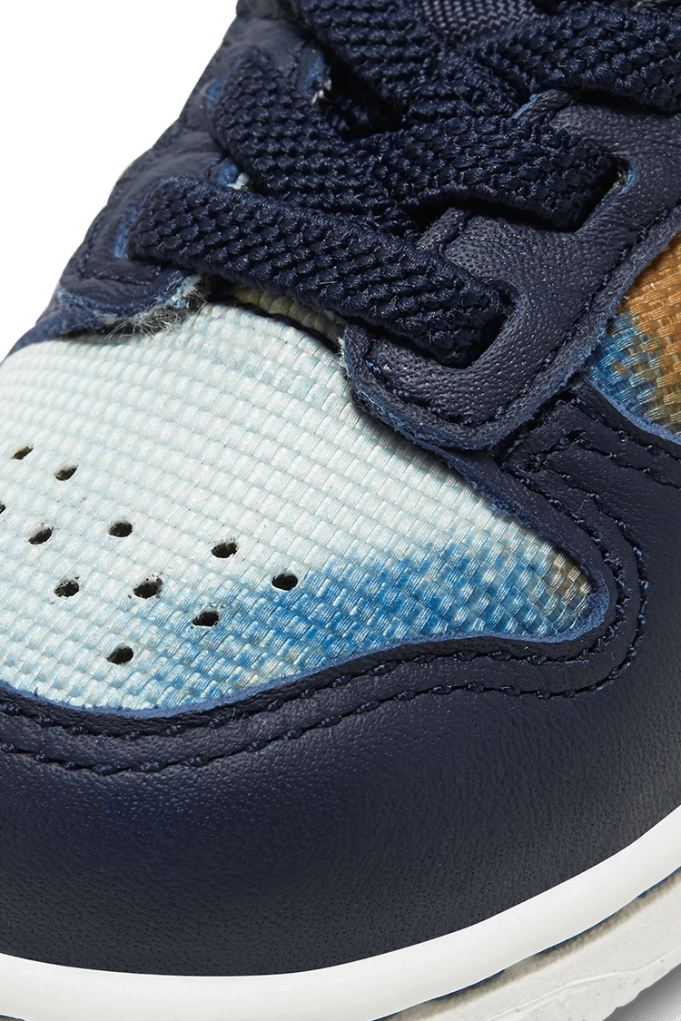 Dunk Low เด็กวัยหัดเดิน "Obsidian Graffiti" (DM1048-400)