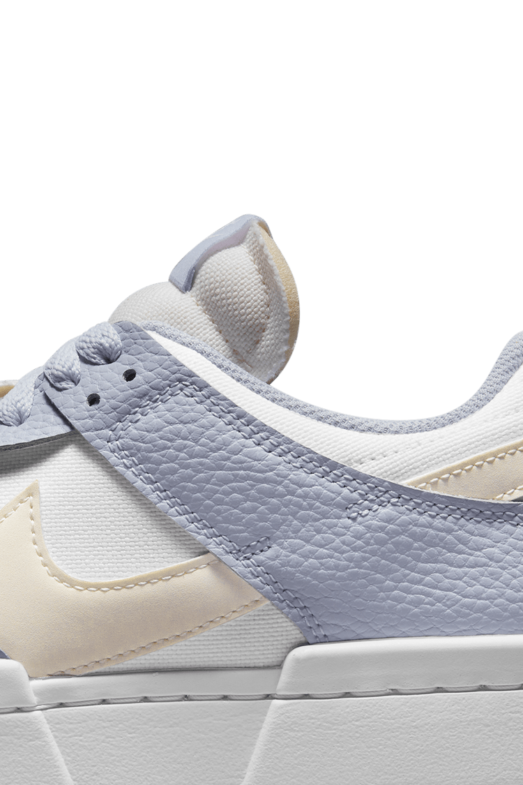 วันเปิดตัว Dunk Low Disrupt “Ghost” ผู้หญิง