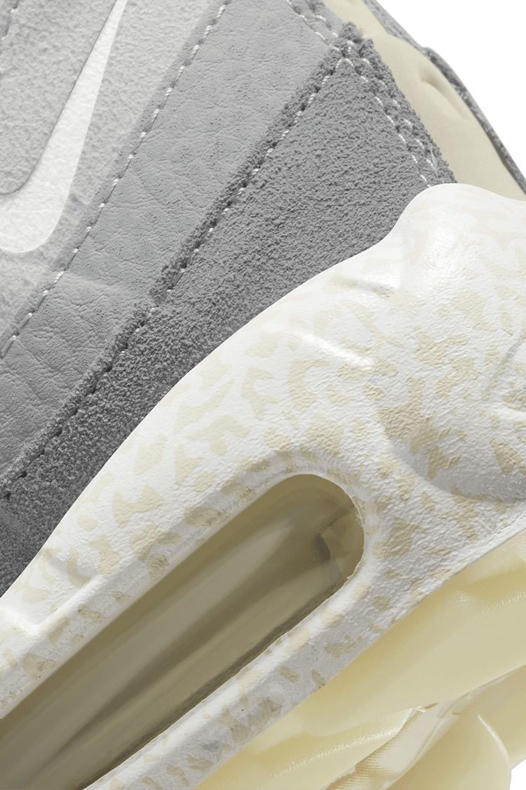 Fecha de lanzamiento del Air Max 95 "Light Bone" (DV2593-100)