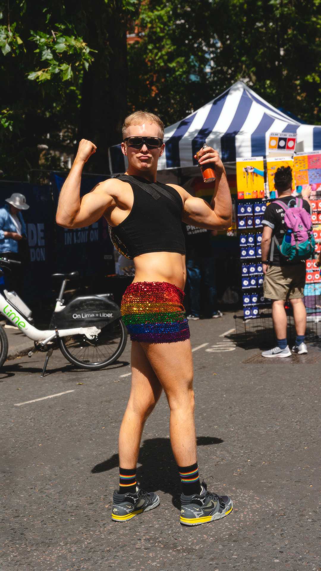 Street SNKRS : London Pride