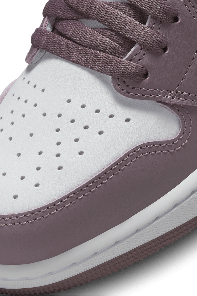 วันเปิดตัว Air Jordan 1 High OG "Mauve" (DZ5485-105)