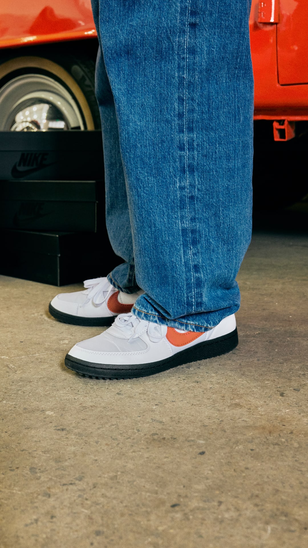 Street SNKRS: TUNE & Khakis Flea Market Part. 1
