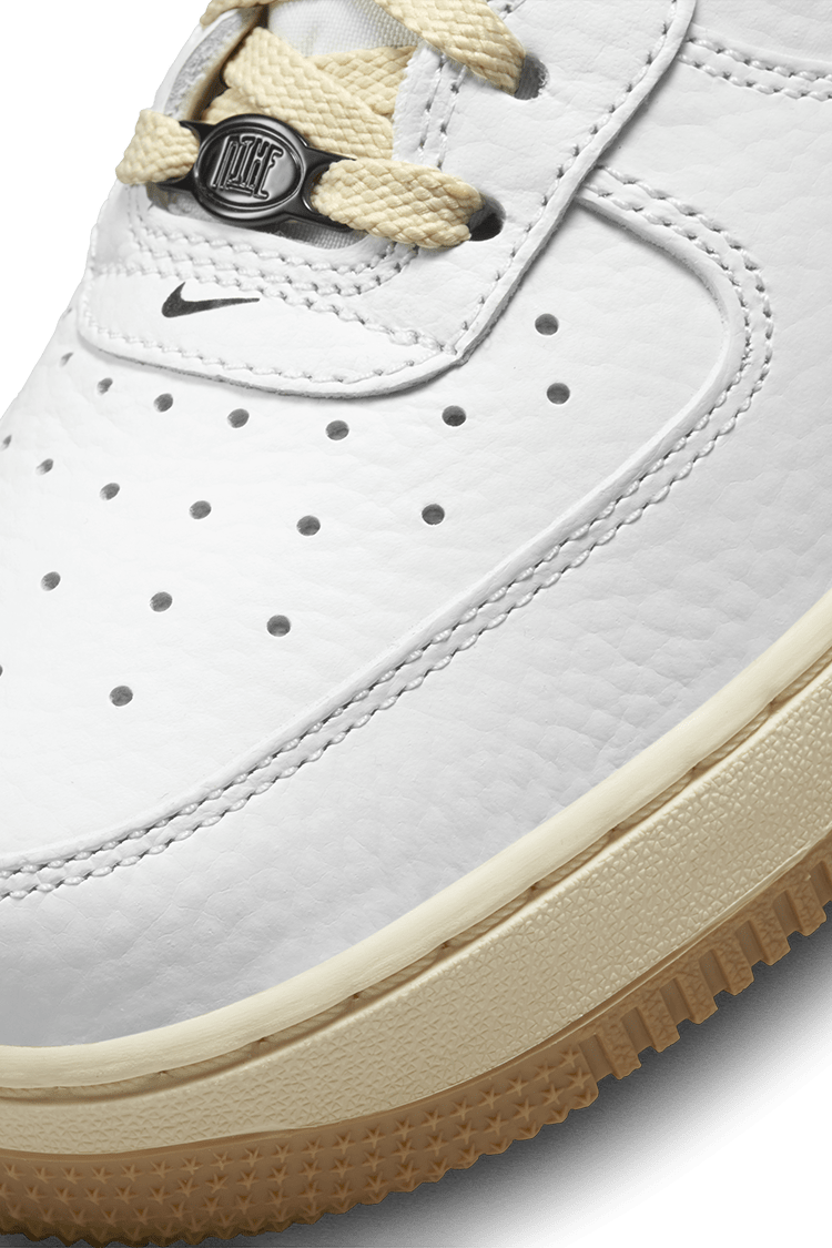 Nike air force 1 '07 lux w summit white  and  black best sale