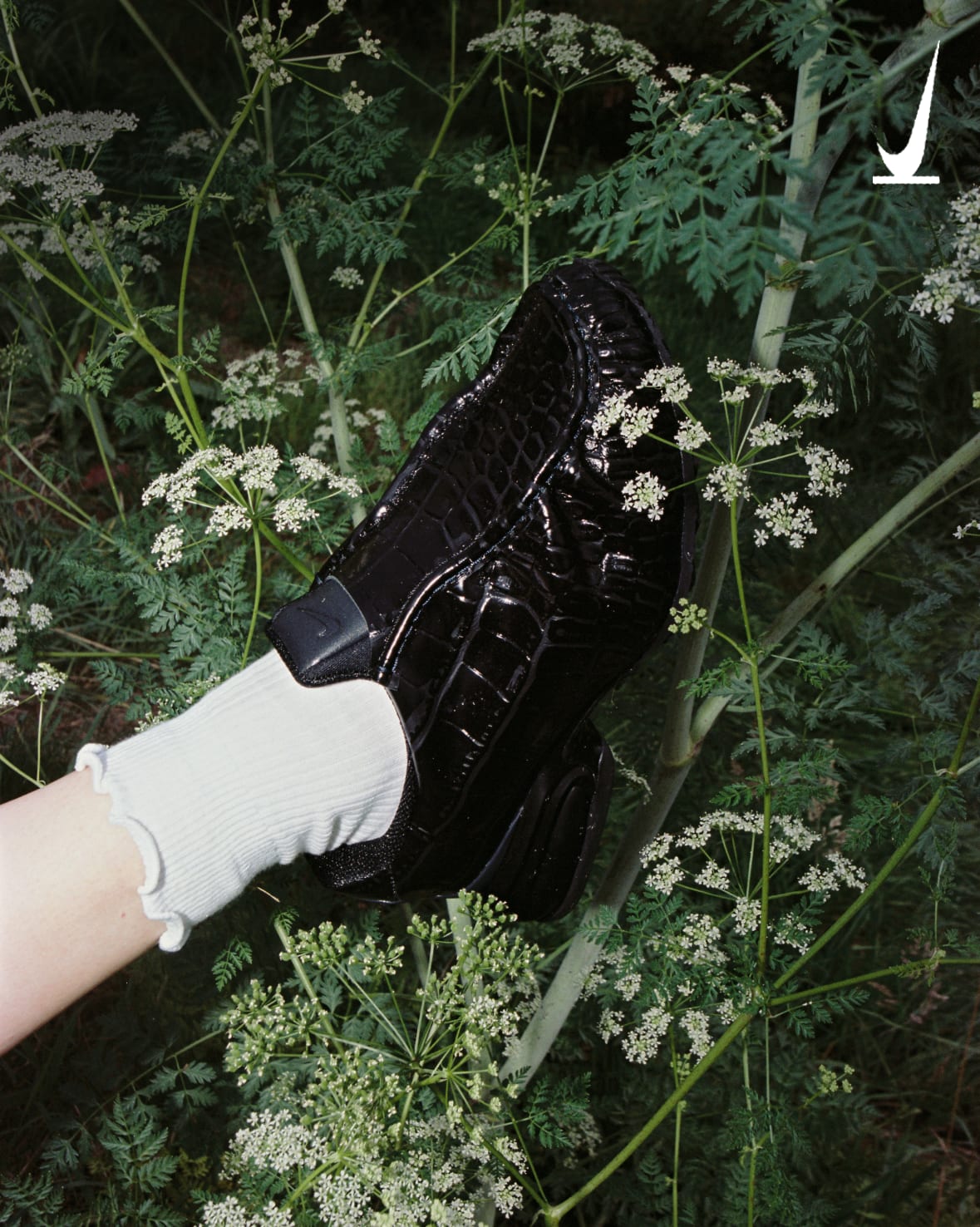 Women's Air Max Dolce Leather 'Black and Natural' (IR8665-001) Release Date