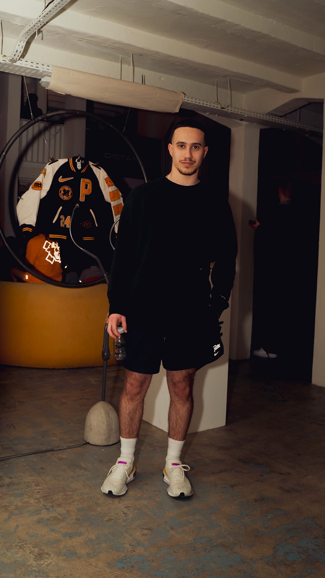 Street SNKRS – Nike x Patta Running Team: Crew Love.