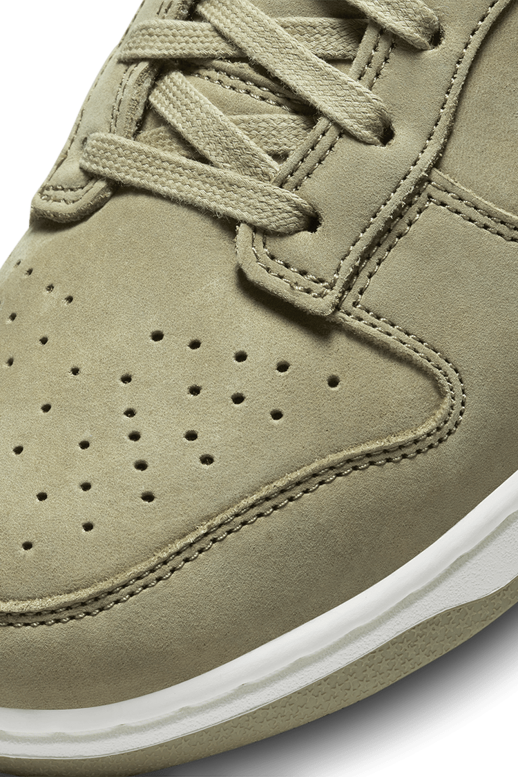 วันเปิดตัว Dunk Low "Neutral Olive" ผู้หญิง (DV7415-200)