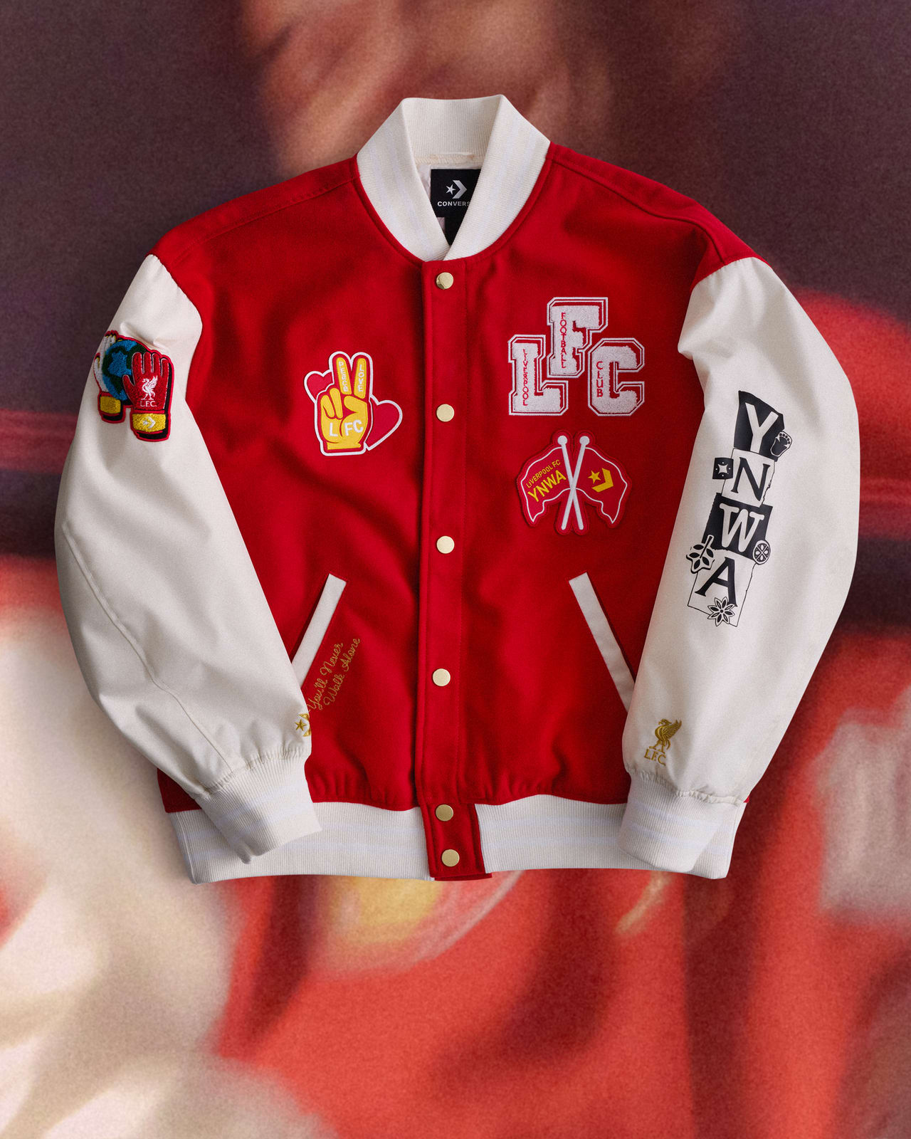 Converse x LiverpoolFC collectie