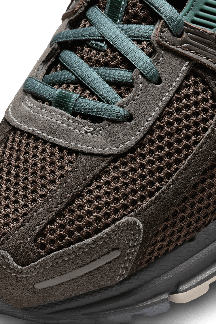 Zoom Vomero 5 'Velvet Brown and Medium Ash' (FQ8174-237) release date. Nike  SNKRS