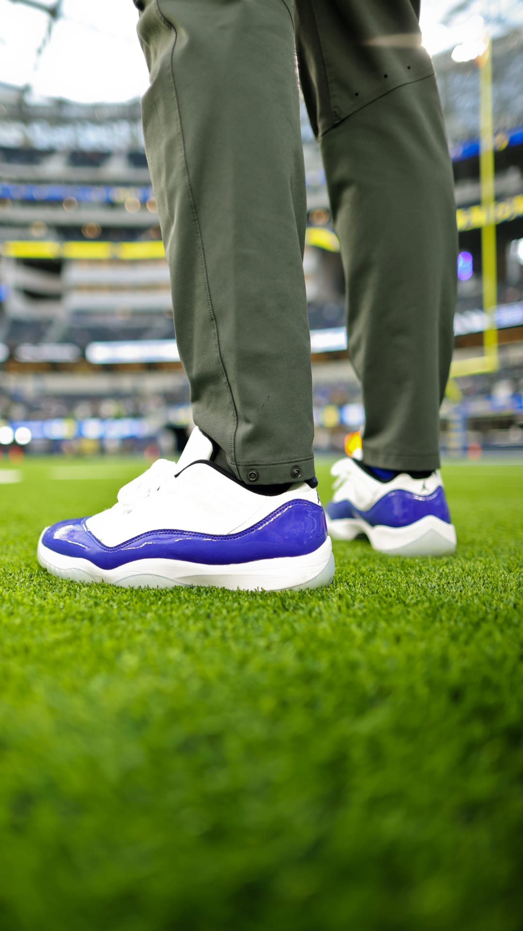 Street SNKRS: Seattle Seahawks vs Los Angeles Rams
