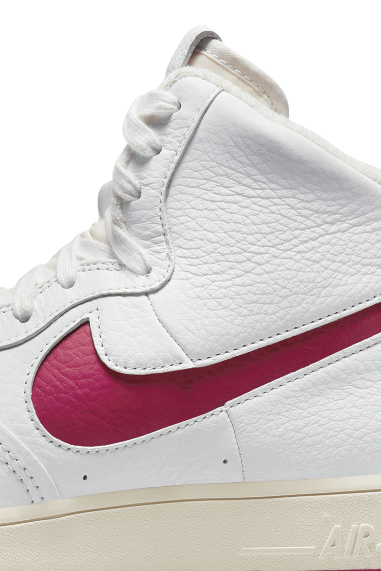 วันเปิดตัว Air Force 1 High Sculpt "Gym Red" ผู้หญิง (DC3590-100)