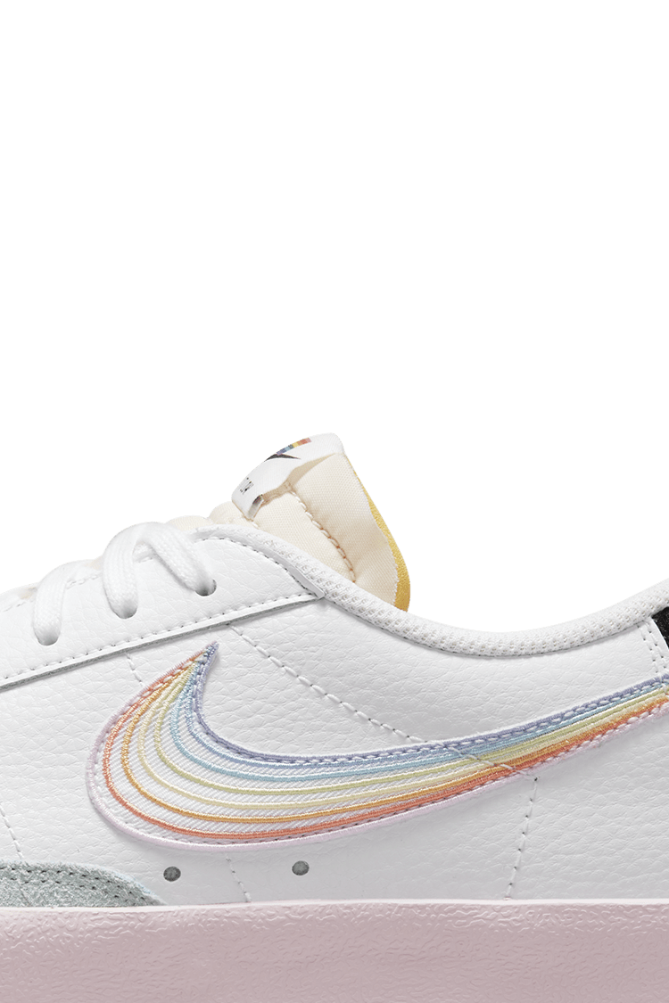 【NIKE公式】ブレーザー LOW '77 ビンテージ 'BeTrue' (DD3034-100 / BLAZER LOW 77 VNTG BETRUE)