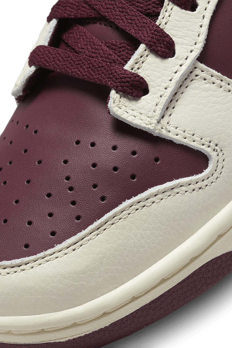 Fecha de lanzamiento del Dunk Low "Night Maroon and Medium Soft Pink" (DR9705-100)